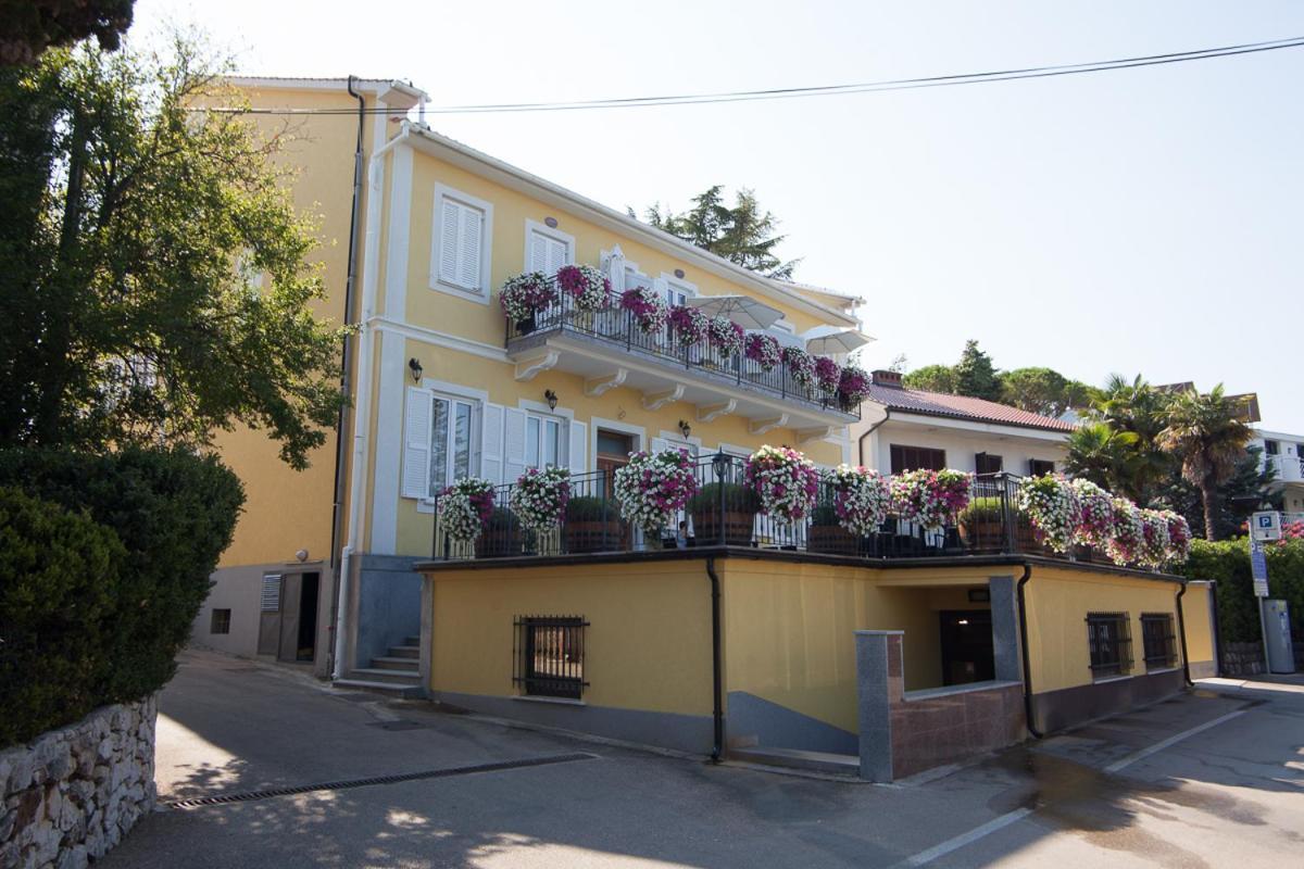 Frajona Apartments Malinska Exterior photo